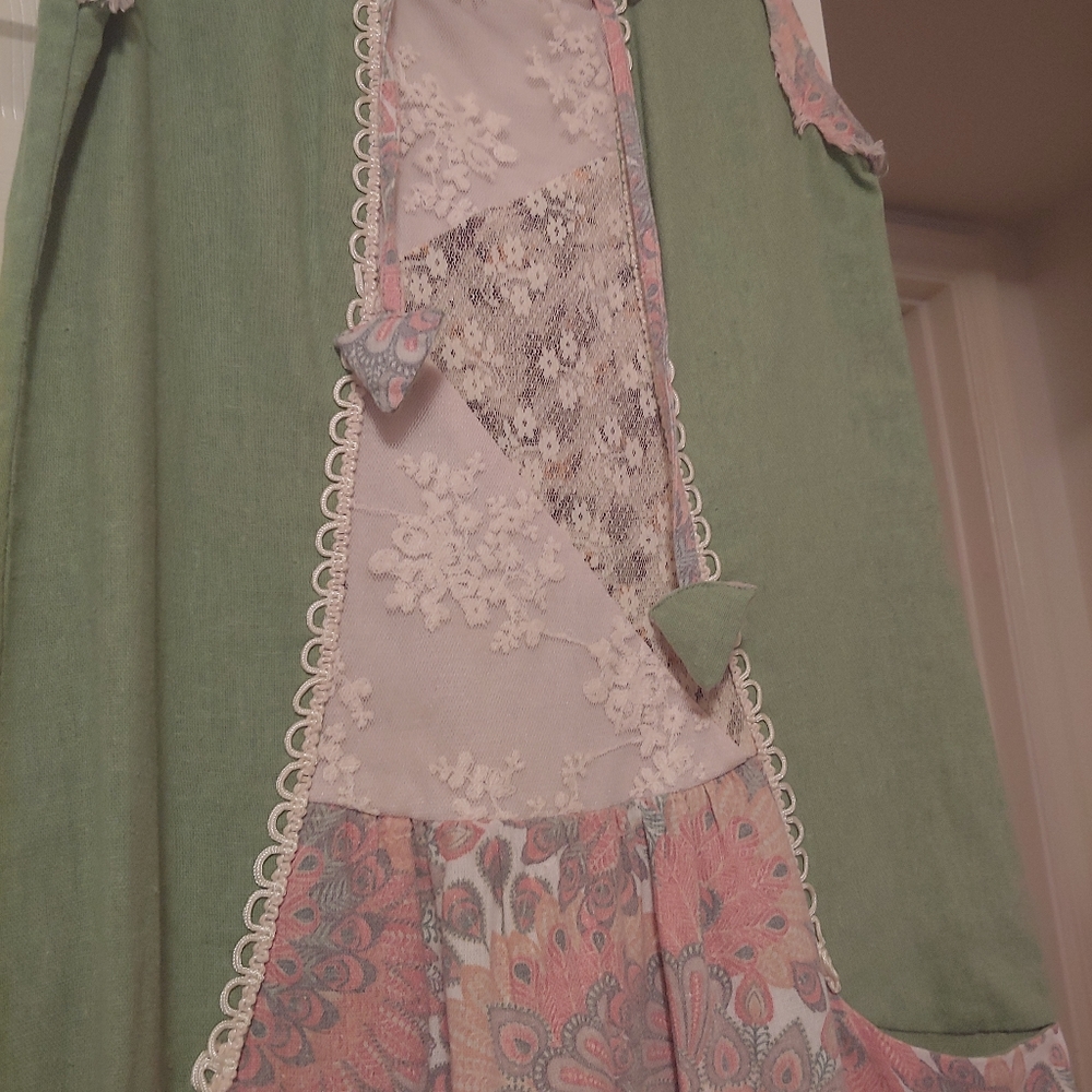 Adorable patchwork dress - Picture 3 of 8